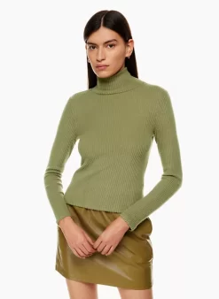 Traverse Turtleneck