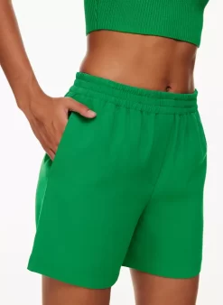 Deakins 5 Short -Fashion Women Shop f22 01 a26 98742 22520 on d