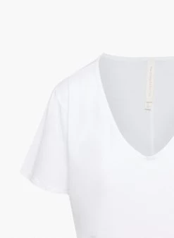 Foundation V-neck Cropped T-shirt -Fashion Women Shop s22 00 a01 82812 1275 off b