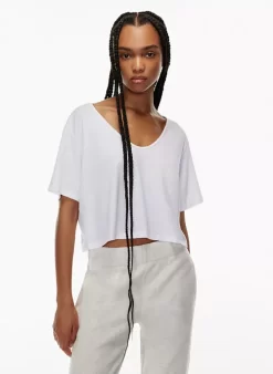 Foundation V-neck Cropped T-shirt