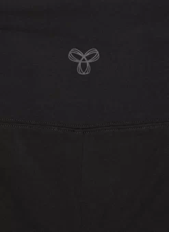 Chill Atmosphere Hi-rise 7 Short 17 Chill Atmosphere Hi-rise 7 Short -Fashion Women Shop s22 03 a26 74532 1274 off c