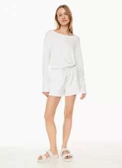 Foundation Crew Longsleeve 12 Foundation Crew Longsleeve -Fashion Women Shop s23 00 a01 82993 1275 on d