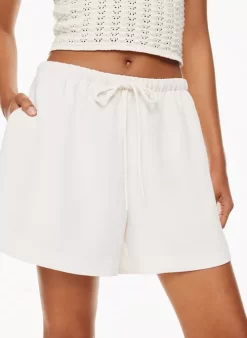 Omnia Short -Fashion Women Shop s23 04 a26 108052 11420 on c